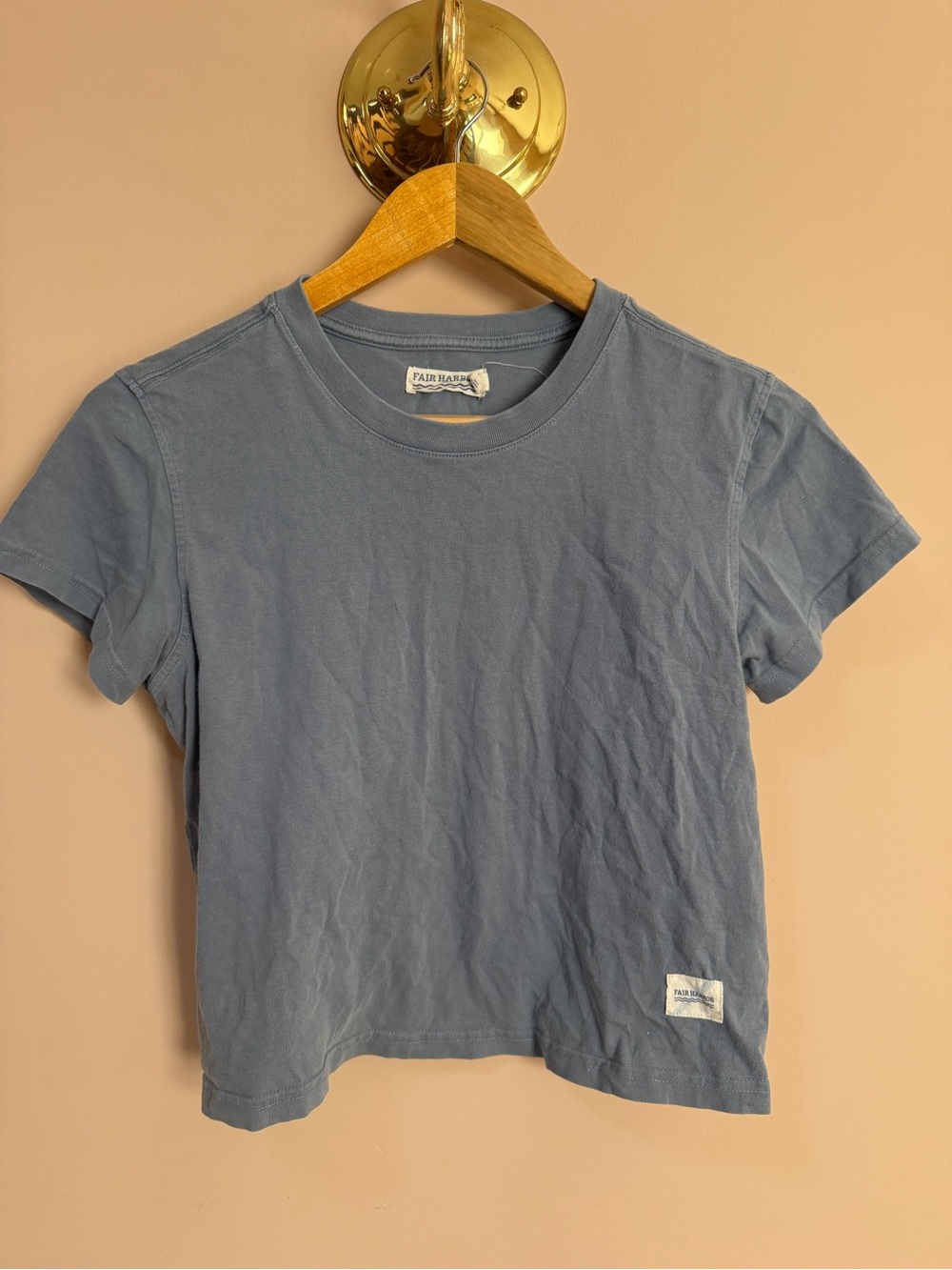 100% organic Cotton
Fair Harbor Short Sleeve Tee in Dusty Blue